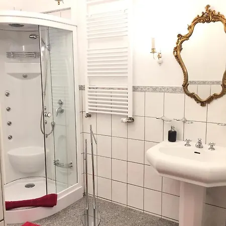 Koenigreich Romkerhall Hotel *
