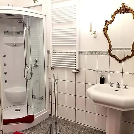 Koenigreich Romkerhall Hotel