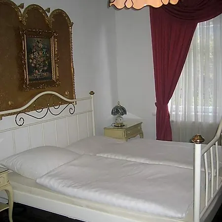 Hotel Koenigreich Romkerhall